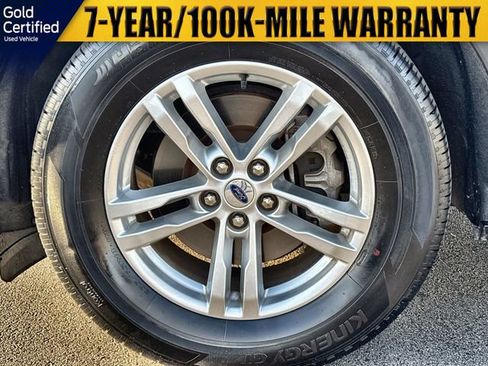 Used 2024 Ford Explorer XLT RWD image 19