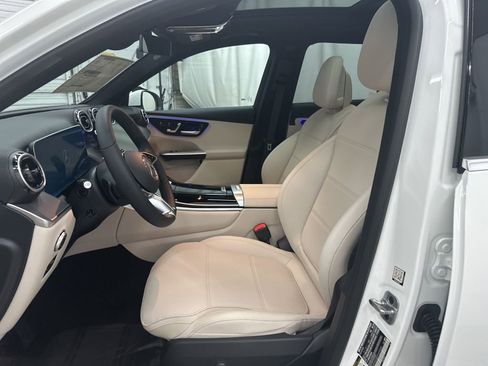 Used 2026 Mercedes-Benz GLC 300 image 18