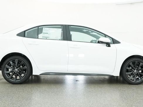 New 2026 Toyota Corolla SE FWD image 32