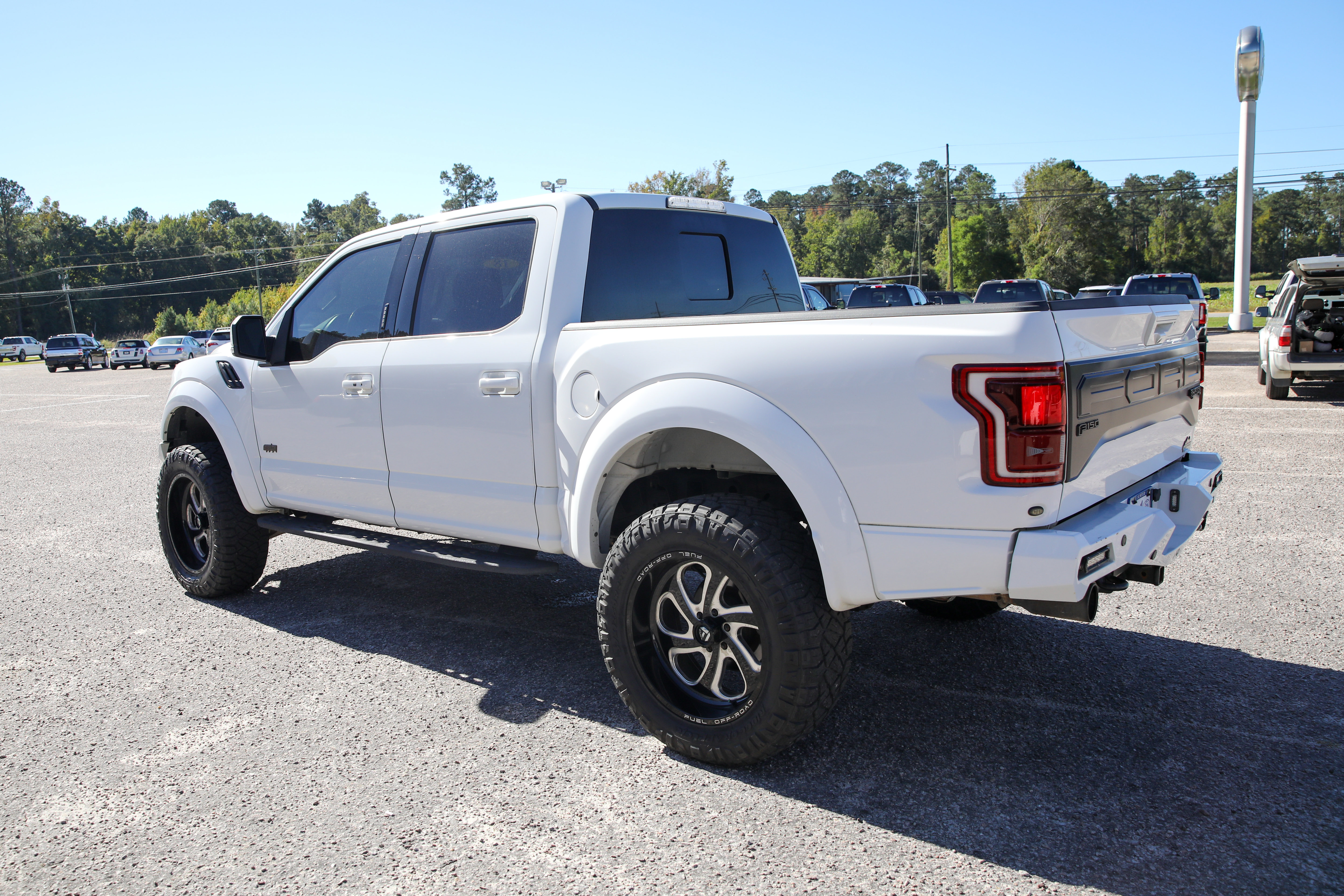 Used 2018 Ford F150 Raptor w/ Equipment Group 802A Luxury AWD/4WD image 4