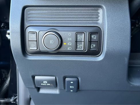 New 2026 Ford F350 Lariat w/ Black Appearance Package image 32