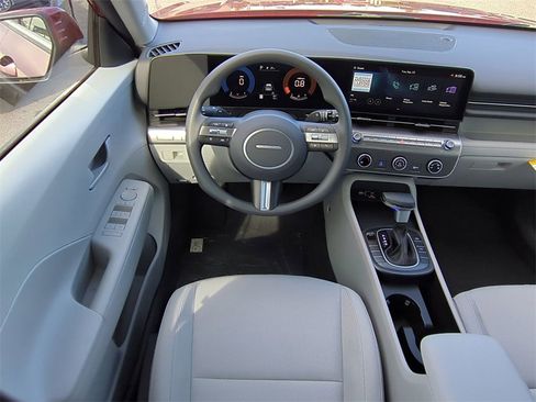 New 2026 Hyundai Kona SE image 18