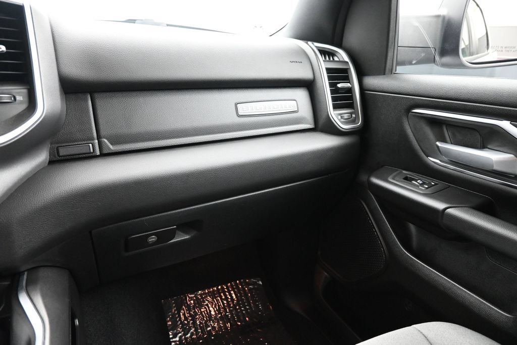 Used 2025 RAM 1500 Big Horn AWD/4WD image 16
