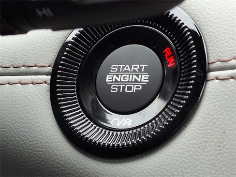 New 2026 Jeep Compass Limited image 28