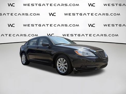 Used 2012 Chrysler 200 Touring FWD image 13