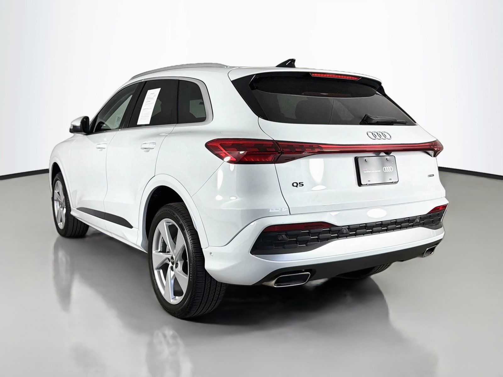 Certified 2025 Audi Q5 Premium w/ Premium Plus AWD/4WD image 5