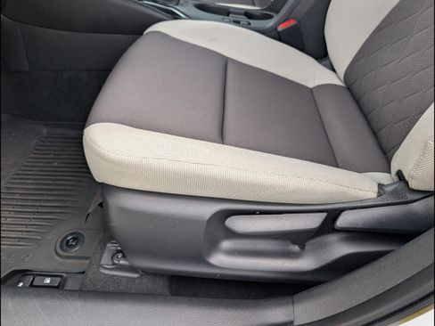 Used 2023 Toyota Corolla LE image 10