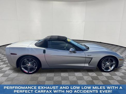 Used 2005 Chevrolet Corvette Convertible w/ Preferred Equipment Group RWD image 4