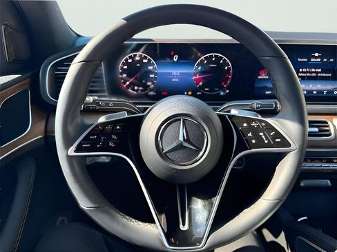 Used 2025 Mercedes-Benz GLE 350 4MATIC image 14