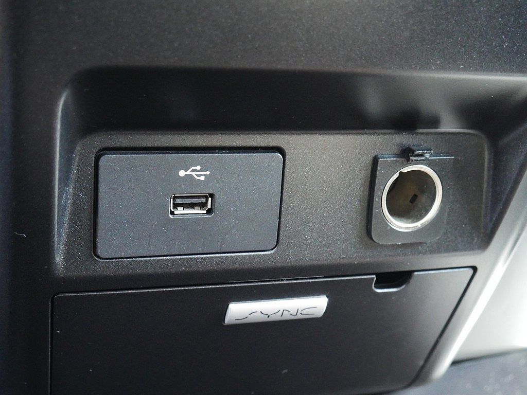 Used 2016 Ford F150 XLT AWD/4WD image 39