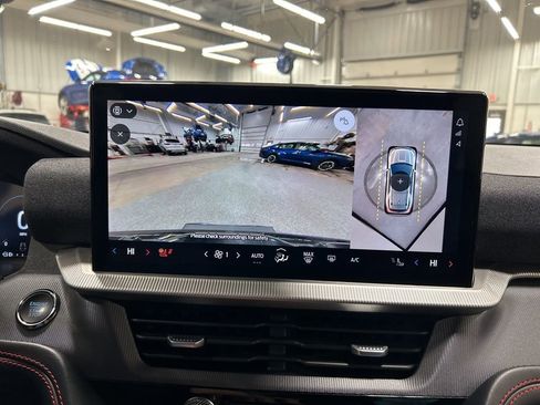 Certified 2025 Ford Explorer ST-Line w/ ST-Line Street Pack image 21