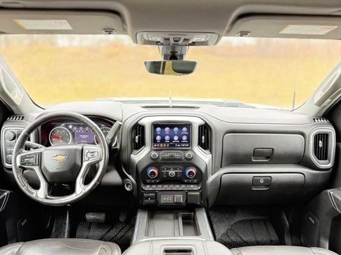 Used 2020 Chevrolet Silverado 2500 LTZ w/ LTZ Plus Package image 13