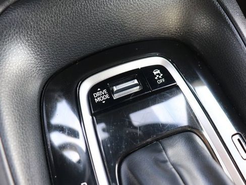 Used 2024 Toyota Corolla SE image 18