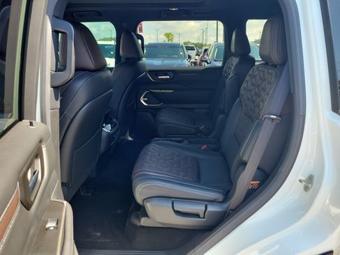 Certified 2025 Nissan Armada Platinum Reserve RWD image 16