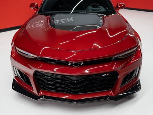 Used 2018 Chevrolet Camaro ZL1 RWD image 6