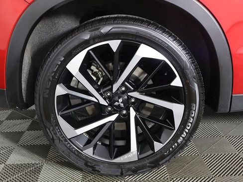 Used 2024 Mitsubishi Outlander SE Black Edition image 22