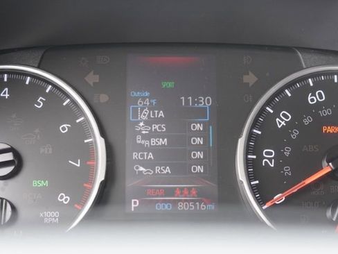 Used 2020 Toyota RAV4 XLE w/ Convenience Package FWD image 42