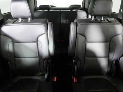 Used 2021 GMC Acadia SLT w/ Trailering Package image 13