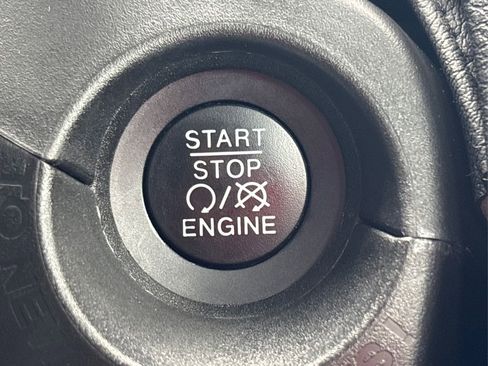 Used 2022 Jeep Renegade Latitude image 29