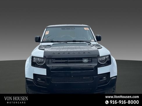 Used 2023 Land Rover Defender 110 X-Dynamic SE image 1