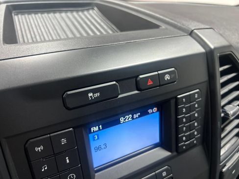 Used 2018 Ford F150 XL w/ Equipment Group 101A Mid AWD/4WD image 40