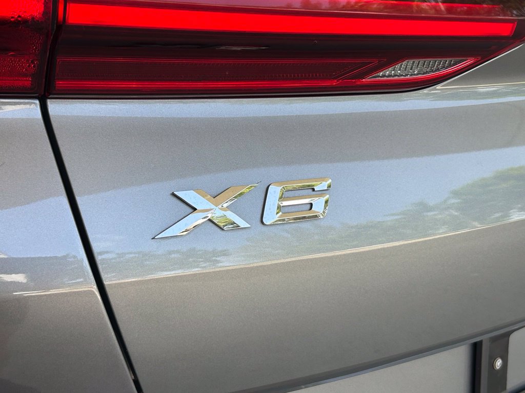 Used 2024 BMW X6 xDrive40i AWD/4WD image 18