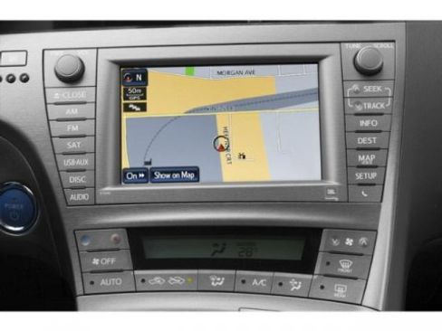 Used 2015 Toyota Prius Four image 12