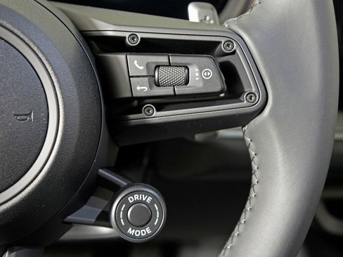 New 2026 Porsche Cayenne image 27