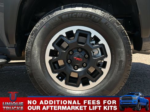 Used 2025 Toyota 4Runner TRD Off-Road Premium w/ Tow Technology Package AWD/4WD image 13