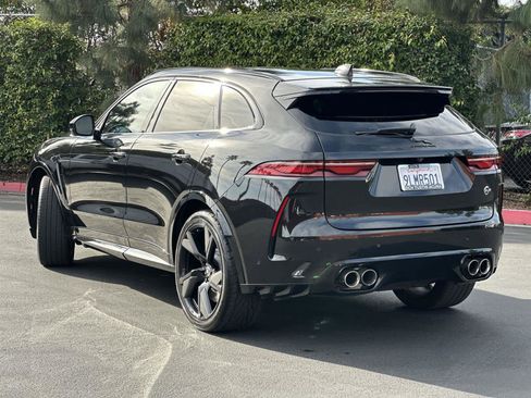 Used 2024 Jaguar F-PACE SVR image 4