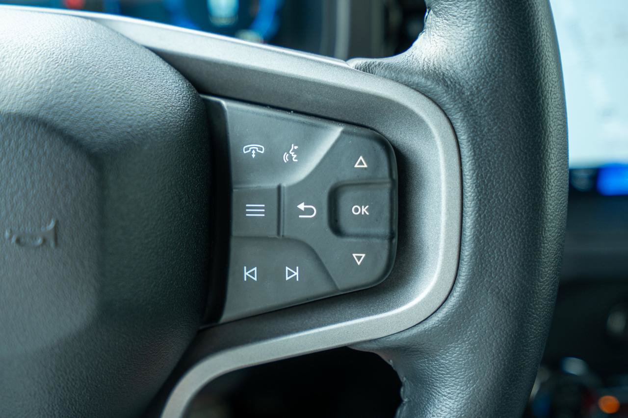 Used 2025 Ford Bronco Badlands AWD/4WD image 17