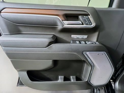 Used 2024 GMC Sierra 1500 Denali w/ Denali Reserve Package image 33