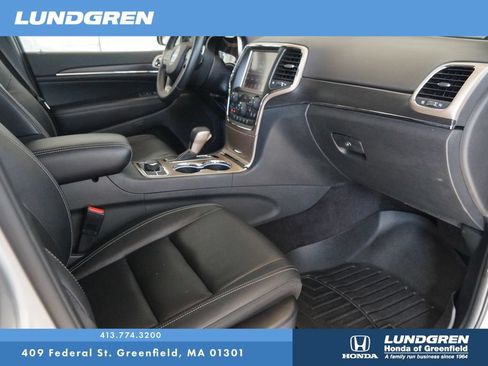 Used 2017 Jeep Grand Cherokee Limited AWD/4WD image 31