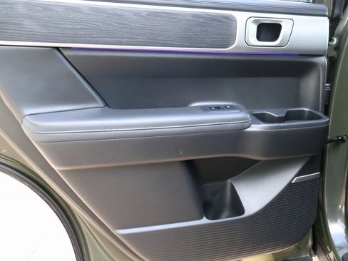 Used 2024 Hyundai Santa Fe Limited image 19