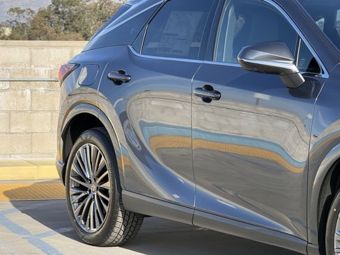 New 2026 Lexus RX 450h AWD image 5