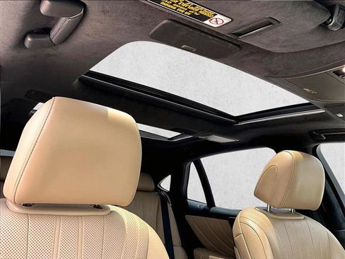 Used 2022 Lexus LS 500 w/ Interior Upgrade Package RWD image 17