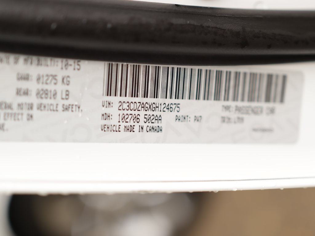 Used 2016 Dodge Challenger SXT RWD image 29