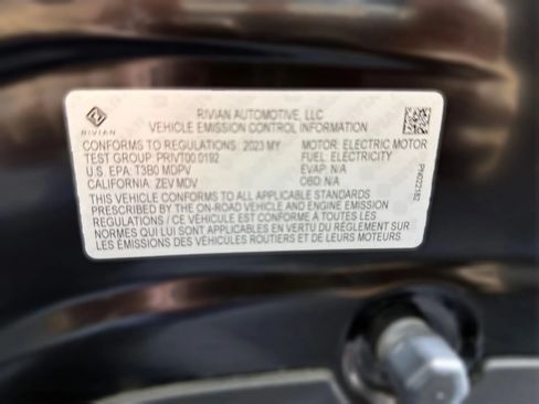 Used 2023 Rivian R1S Adventure Dual AWD/4WD image 15