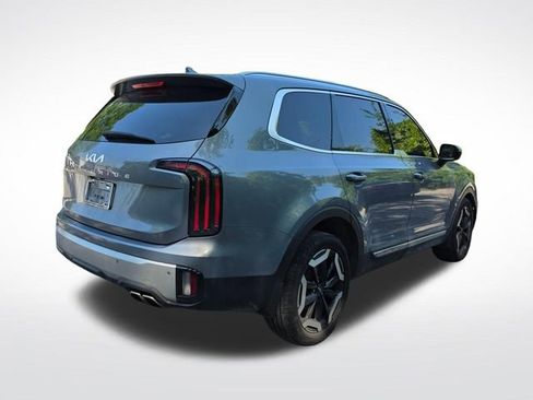 Used 2024 Kia Telluride EX FWD image 10