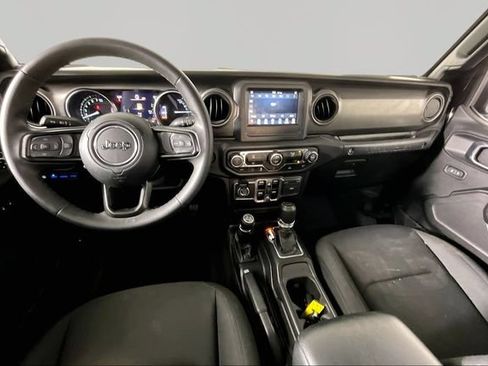Used 2023 Jeep Wrangler Unlimited AWD/4WD image 6