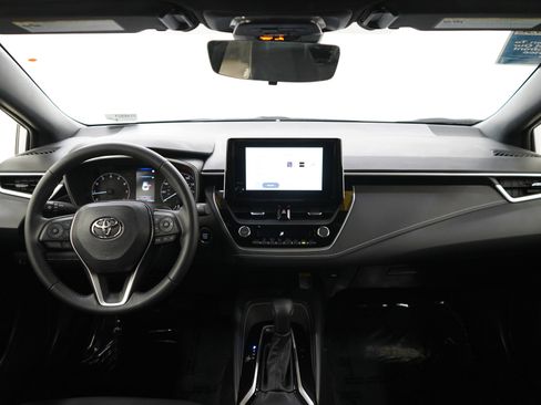 Used 2024 Toyota Corolla SE w/ SE Package FWD image 13
