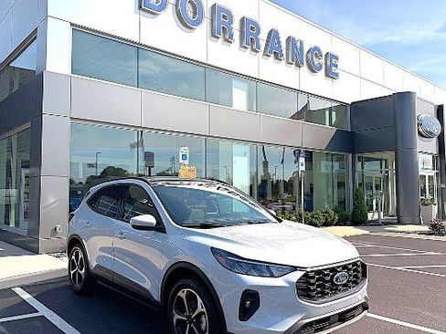 Certified 2025 Ford Escape ST-Line Select w/ Class II Trailer Tow Package AWD/4WD image 1