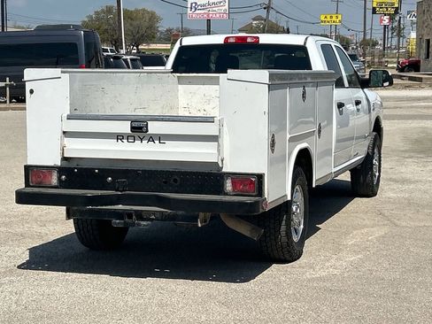 Used 2021 RAM 3500 Tradesman w/ Chrome Appearance Group image 12