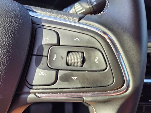 Used 2025 Buick Encore GX Preferred FWD image 25