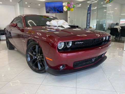 Used 2021 Dodge Challenger R/T w/ Plus Package image 3