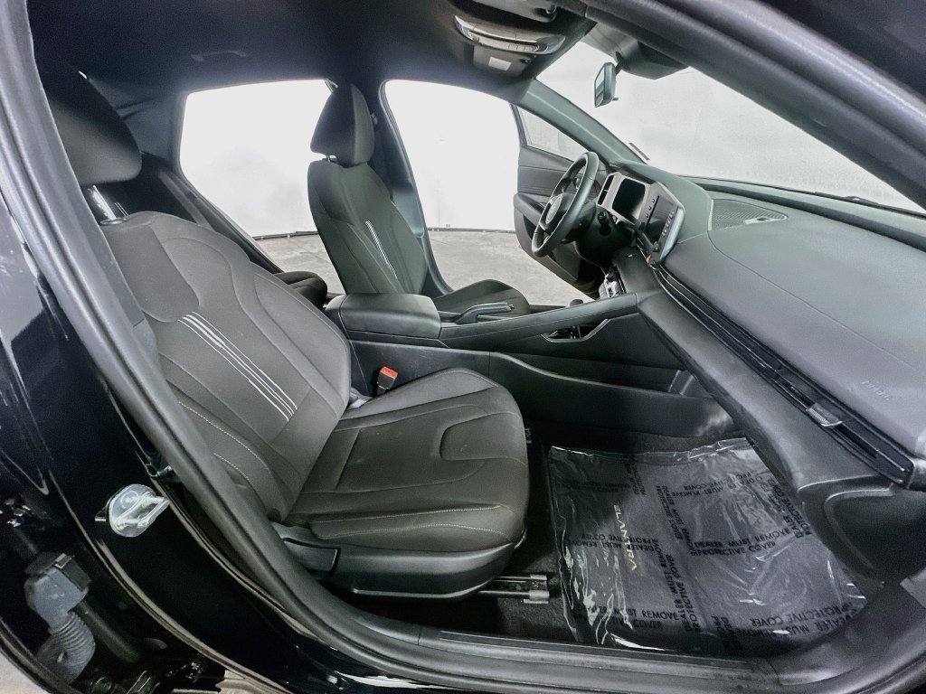 Used 2026 Hyundai Elantra Sport w/ Cargo Package FWD image 14