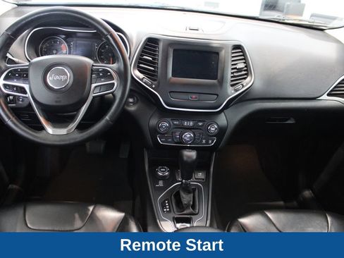 Used 2019 Jeep Cherokee Latitude Plus w/ Comfort/Convenience Group AWD/4WD image 8