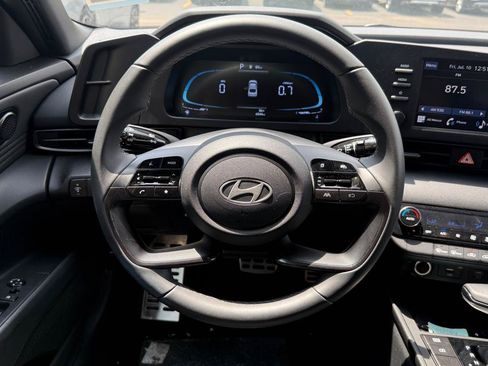 Used 2025 Hyundai Elantra Sport w/ Cargo Package FWD image 13