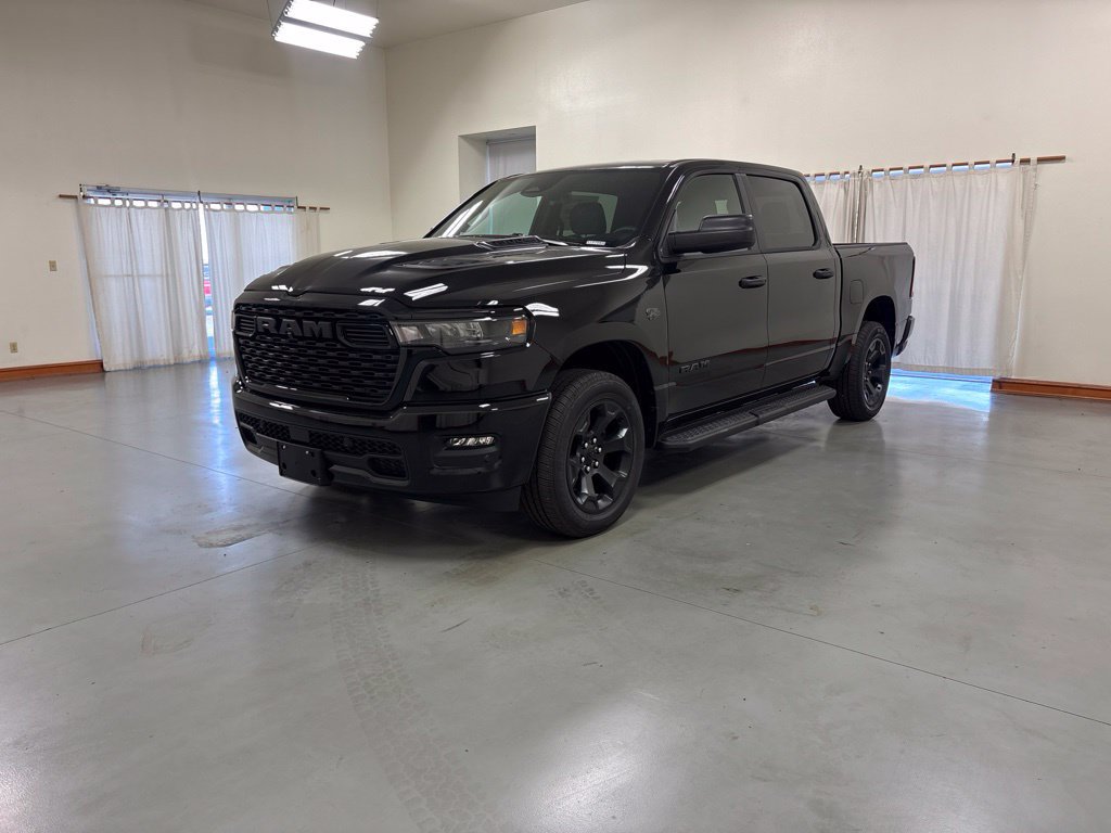 New 2027 RAM 1500 Express AWD/4WD image 4