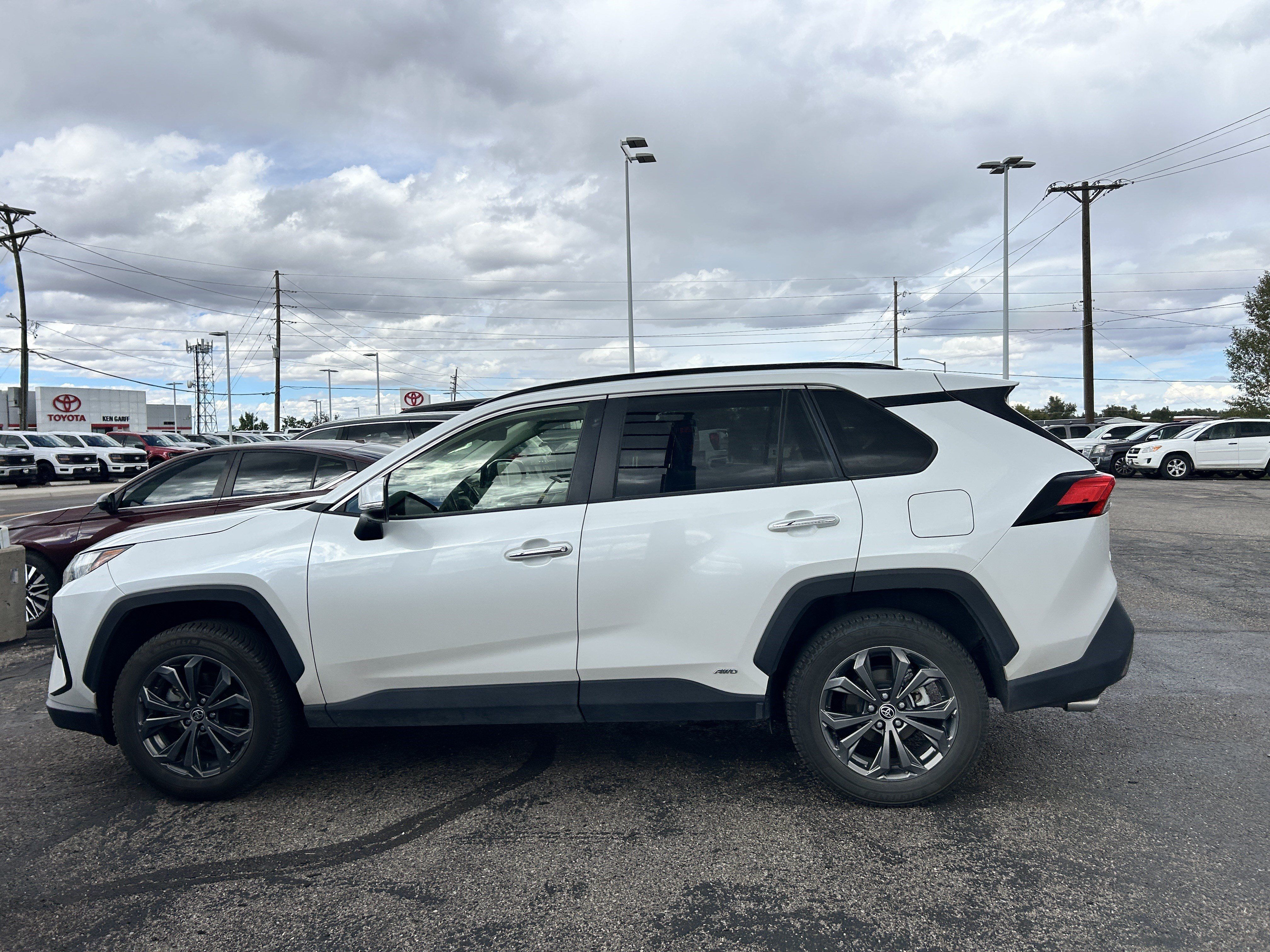 Used 2023 Toyota RAV4 Limited AWD/4WD image 2
